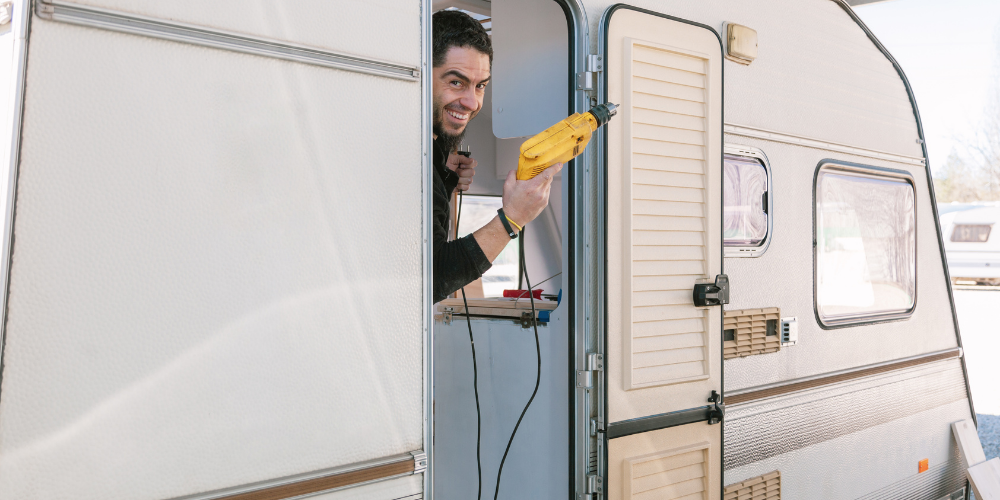 Kendi Karavanınızı Yapmak İçin Bilmeniz Gereken Her Şey